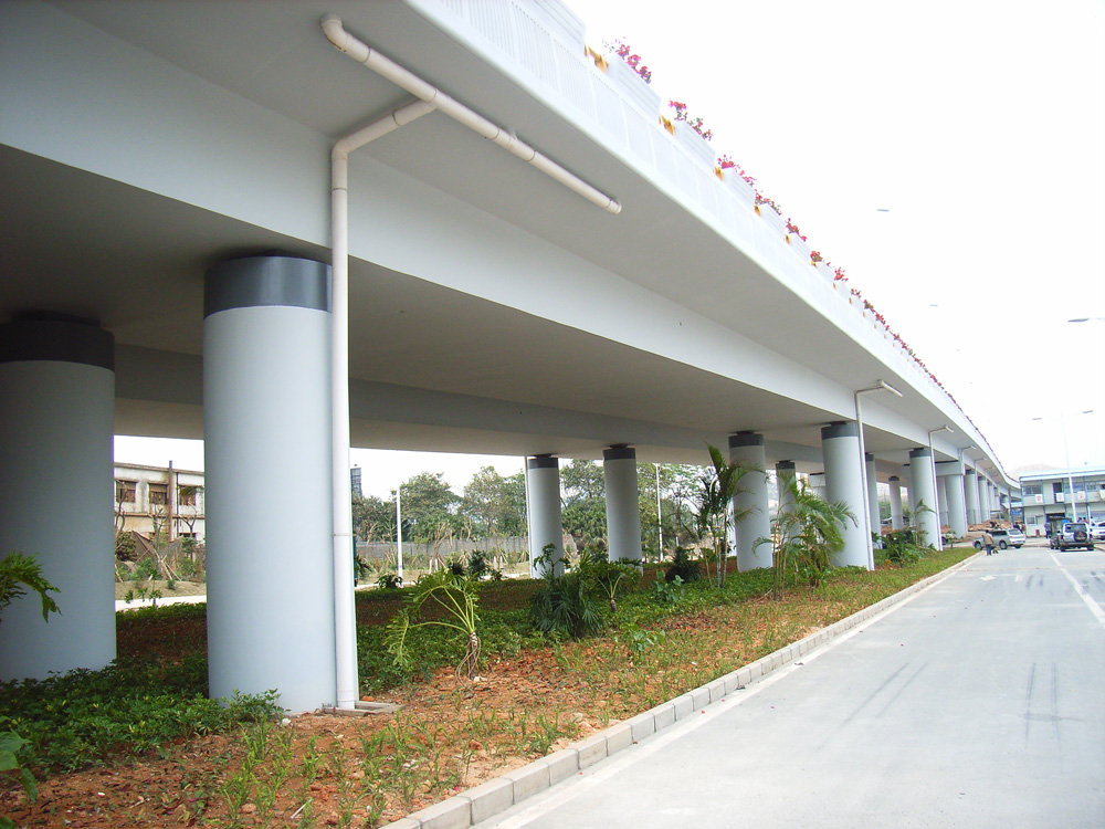 深圳云頂國際區中山園路跨線橋